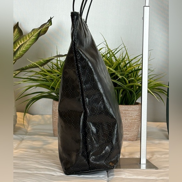 Latico Leather Nora Tote - Picture 5 of 16